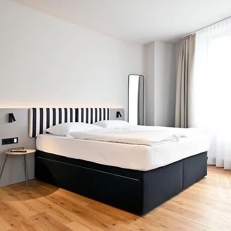Апарт-отель Wyse City, Klimatisiert, Vollausgestattete Kitchenette, 24h Check-in, Metro Нюрнберг
