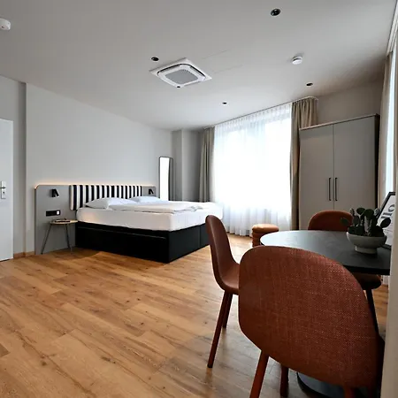 Апарт-отель Wyse City, Klimatisiert, Vollausgestattete Kitchenette, 24h Check-in, Metro 3*