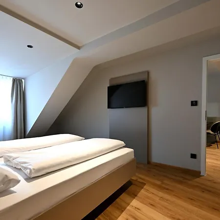 Wyse City, Klimatisiert, Vollausgestattete Kitchenette, 24h Check-in, Metro Апарт-отель