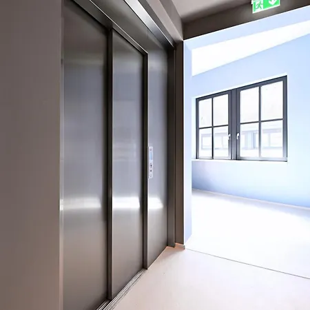 Wyse City, Klimatisiert, Vollausgestattete Kitchenette, 24h Check-in, Metro 3* Нюрнберг