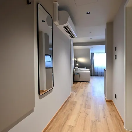 Wyse City, Klimatisiert, Vollausgestattete Kitchenette, 24h Check-in, Metro 3* Нюрнберг