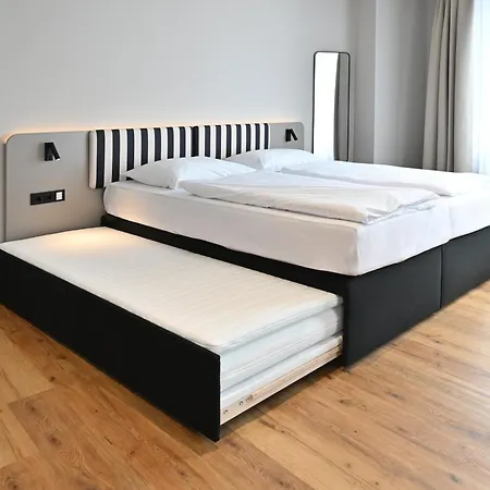 Wyse City, Klimatisiert, Vollausgestattete Kitchenette, 24h Check-in, Metro Нюрнберг