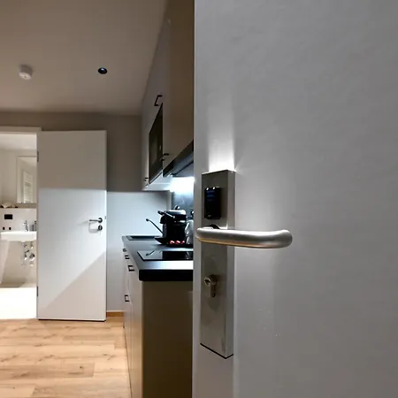 Wyse City, Klimatisiert, Vollausgestattete Kitchenette, 24h Check-in, Metro Апарт-отель