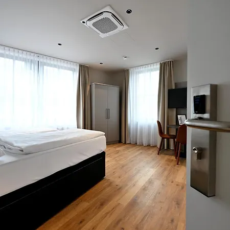 Wyse City, Klimatisiert, Vollausgestattete Kitchenette, 24h Check-in, Metro Апарт-отель Нюрнберг