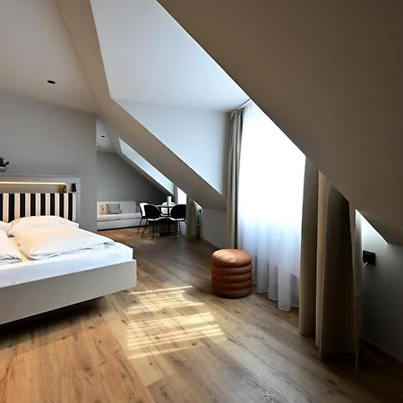 Wyse City, Klimatisiert, Vollausgestattete Kitchenette, 24h Check-in, Metro Апарт-отель